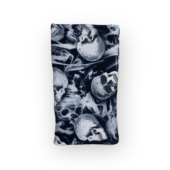 Handmade: Skull Print Sunglasses Case ☻︎ Halloween ☻︎ Quilted Velcro Closure - Picture 3 of 16
